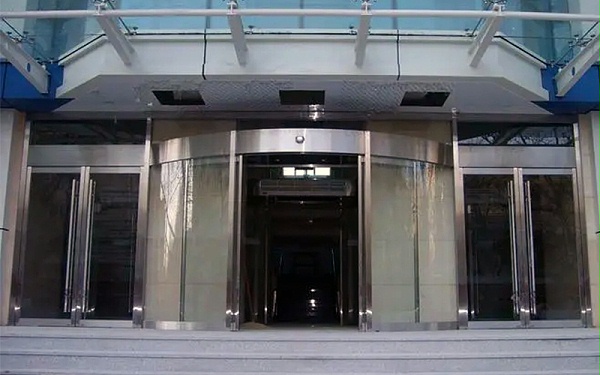 弧形感應(yīng)門維修指南丨自動(dòng)門維修就找門道佰分佰