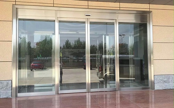 適用于各種門型不銹鋼型材的正確清潔保養(yǎng)方法