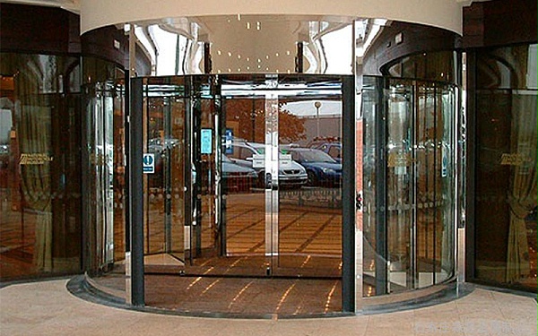 適用于各種門型不銹鋼型材的正確清潔保養(yǎng)方法