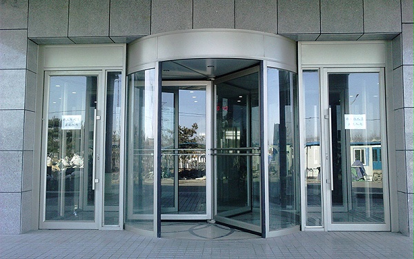 自動（電動）旋轉(zhuǎn)門為何要進行日常檢查，如何進行？