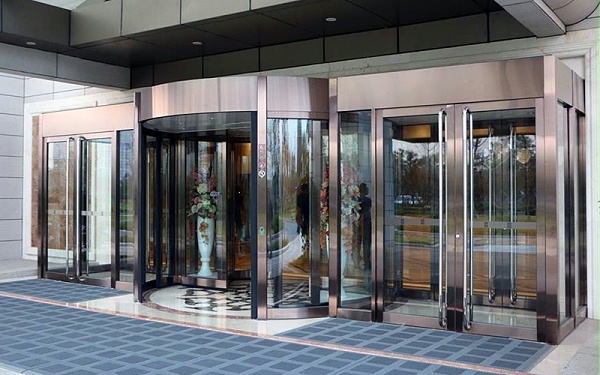 電動旋轉門故障問題解析，報修電話24小時服務