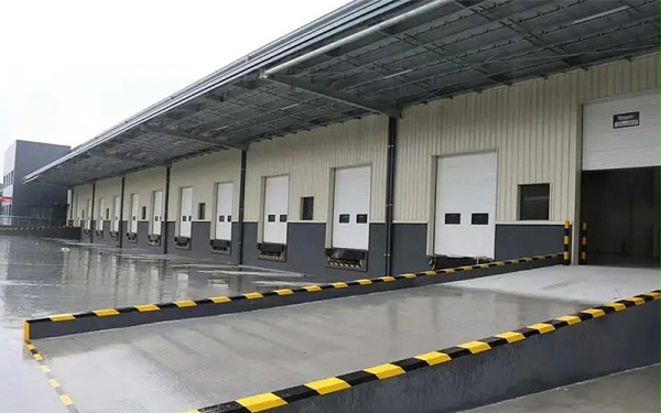 工業(yè)提升門常見(jiàn)故障維修說(shuō)明