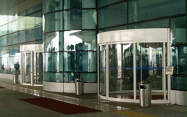 圓弧形自動門安裝步驟與驗收標(biāo)準(zhǔn)