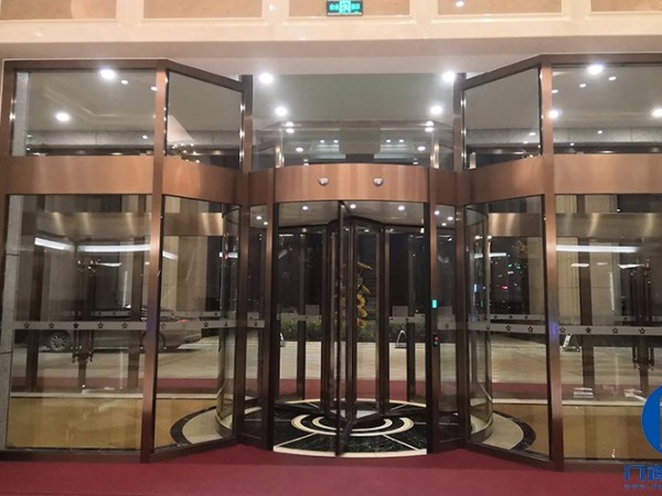 安徽金寨某花園酒店自動(dòng)三翼旋轉(zhuǎn)門保養(yǎng)服務(wù)案例