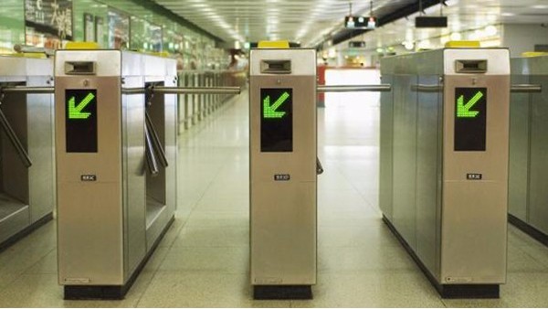 閘機(jī)維保，智能人行通道閘機(jī)的維護(hù)保養(yǎng)有哪些內(nèi)容
