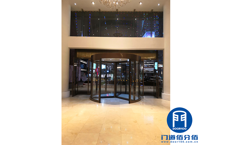 寧波某酒店智匯門道兩翼自動旋轉(zhuǎn)門維修服務(wù)