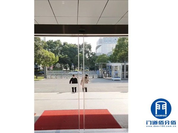 上海銀行數(shù)據(jù)中心無框自動玻璃門維修服務(wù)